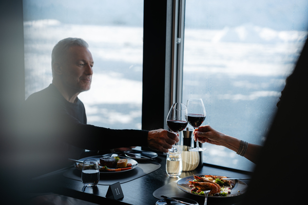 HX Hurtigruten Expeditions MS Fridtjof Nansen Lindstrøm Lifestyle 9 ©Tuan Lam Atomic Pixel.jpg